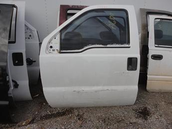 08-16 SUPER DUTY DOOR. POWER COMPLETE DOOR, GOOD CONDITION,SCRATCHES AND SCUFFS. #13321