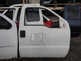 2008 2009 2010 2011 2012 2013 2014 2015 2016 FORD SUPER DUTY DRIVERS DOOR. GREAT CONDITION- SMALL DING AND BENT EDGE ON THE RIGHT SIDE. #13720