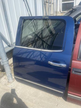 2014 2015 2016 2017 2018 CHEVY DRIVERS SIDE REAR CREW CAB DOOR. NEW TAKE OFF CONDITION, POWER WINDOWS. RUST FREE #15281