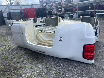 2014 2015 2016 2017 2018 CHEVY DUALLY LONG BED. OVERALL GOOD, SOME DINGS/DENTS ON BEDSIDES. SPRAY IN BEDLINER. GOOSENECK CUTOUT IN FLOOR. RUST FREE. #15662