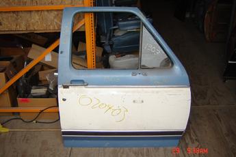 1980 1981 1982 1983 1984 1985 1986 Ford Right Side OEM Manual door.  Fair condition, no mirror or inner door handle.  2 tone blue & white exterior.