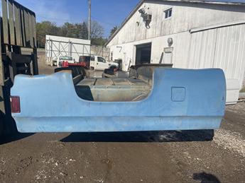 1981 1982 1983 1984 1985 1986 1987 CHEVY/GMC SINGLE TANK LONG BED. LOWER EDGES OF BEDSIDES BENT ON BOTH DRIVER AND PASSENGER SIDE. RUST FREE. #15774