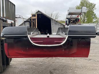 1988 1989 1990 1991 1992 1993 1994 1995 1996 1997 1998 CHEVY STEPSIDE SHORT BED. LH SIDE- CRECK ON FENDER ON WHEEL WELL. CRACKS UNDER BOTH TAILLIGHTS, TOP RAILS HAVE SOME INDENTS AND SOME HOLES ON INSIDE THAT NEED REPAIR. #15947