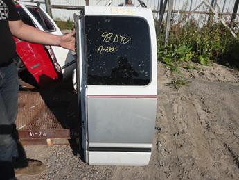 2001 dodge ram quad cab doors