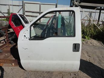 1999 2000 2001 2002 2003 2004 2005 2006 2007 FORD SUPER DUTY DRIVERS DOOR, MANUAL WINDOW, GREAT CONDITION- SCUFFS AND SCRATCHES, MISSING THE INSIDE PANEL. #13537