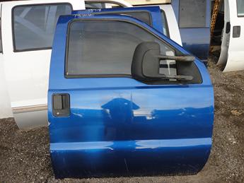 1999 2000 2001 2002 2003 2004 2005 2006 2007 FORD SUPER DUTY PASSENGER DOOR. SCUFFS AND SCRATCHES, PAINT CHIPS BY THE REAR EDGE, SMALL SHALLOW DINGS. THE TOP PART OF THE DOOR IS FILLED WITH FILLER. #13717