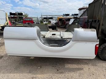 1999 2000 2001 2002 2003 2004 2005 2006 2007 2008 2009 2010 FORD SUPER DUTY LONG BED. RH SIDE- GOOD SHAPE- FEW SMALL DINGS, LH SIDE- FEW SCATTERED DINGS. FLOOR HAS CUTOUT FOR HITCH. RUST FREE #16013