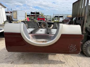 1999 2000 2001 2002 2003 2004 2005 2006 2007 2008 2009 2010 FORD SUPER DUTY SHORT BED. BEDSIDES ARE IN GREAT SHAPE- SPRAY IN BEDLINER, FACTORY GOOSNECK HITCH CUT OUT IN FLOOR. RUST FREE #16006