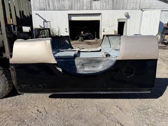 1999 2000 2001 2002 2003 2004 2005 2006 2007 2008 2009 2010 FORD SUPER DUTY SHORT BED. BEDSIDES HAVE SOME SMALL DINGS, THERE WAS A CUT OUT IN THE FLOOR THAT HAS BEEN PATCHED. RUST FREE #16007