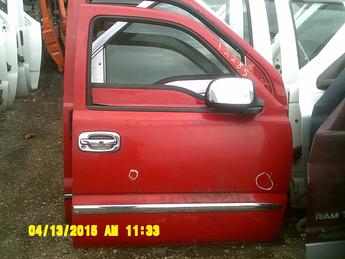 1999 2000 2001 2002 2003 2004 2005 2006 2007 Chevrolet GMC complete power passenger door with glass and hardware.  2 small dents in the middle of the door.  Some light scuffs & scratches on face of door.  Inventory #12285.