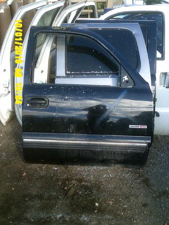 1999 2000 2001 2002 2003 2004 2007 Chevrolet GMC Classic passenger side power door.  No glass or interior door panel.  Some scuffs and scratches on the face of the door.  Dent by exterior handle.  Inventory #12618.