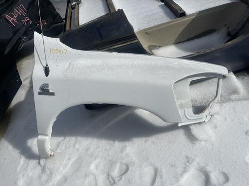 2006-2009 DODGE PASSENGER FRONT FENDER. OVERALL GREAT CONDITION, SCUFFS AND SCRATCHES IN THE PAINT, RUST FREE. #15567