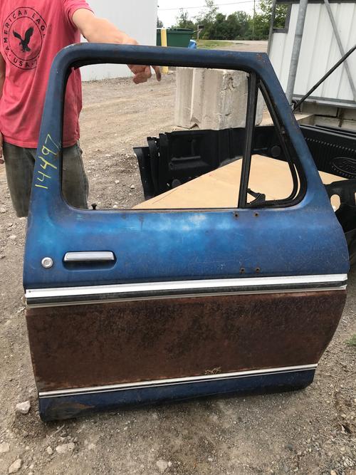 1973 1974 1975 1976 1977 1978 1979 FORD PASSENGER FRONT DOOR. GOOD CONDITION- A COUPLE SMALL DINGS ON LOWER. LITTLE BIT OF SURFACE RUST ON BOTTOM SEAM. #14497