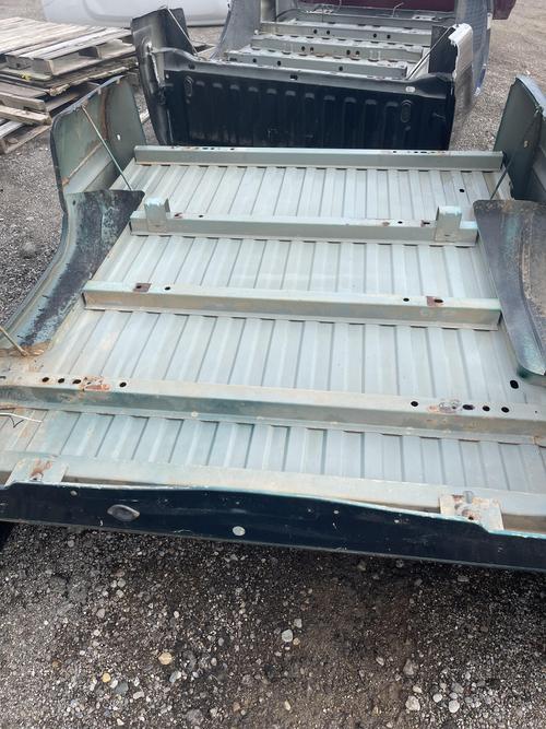 1994 1995 1996 1997 1998 1999 2000 2001 DODGE SHORT BED BOX. LH SIDE- DENT UNDER THE TAILLIGHT, AND DENT BY THE WHEEL WELL. RH SIDE- RIPPED EDGE BY WHEEL WELL, DENT UNDER TAILLIGHT. RUST FREE #15139