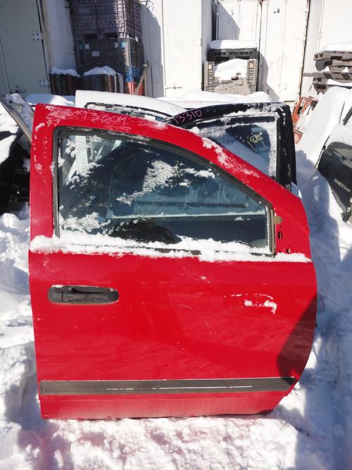 2005 2006 2007 DODGE DAKOTA DOOR. GREAT CONDITION- POWER COMPLETE DOOR. LIGHT SCUFFS AND SCRATCHES ON PAINT. #13309