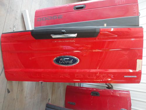 2017 FORD SUPER DUTY ALUMINUM TAILGATE. RUST FREE, AMAZING CONDITION. INVENTORY #13511